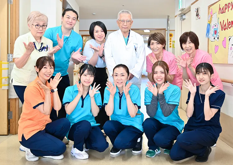 無資格・未経験から一人前の介護職が目指せる老健。個人の成長をきちんと評価する制度を整えています。