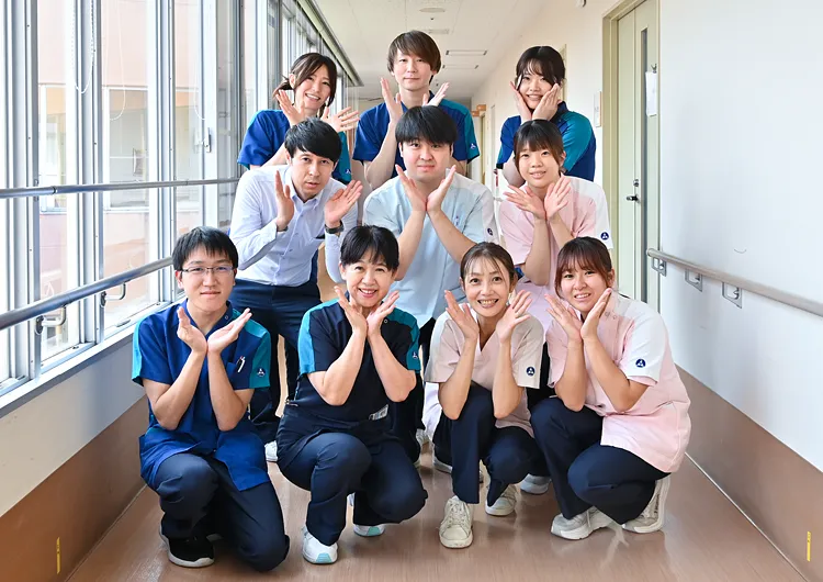 多職種のチームワークが自慢の地域密着型老健。子育て支援が手厚く、教育サポートも充実。