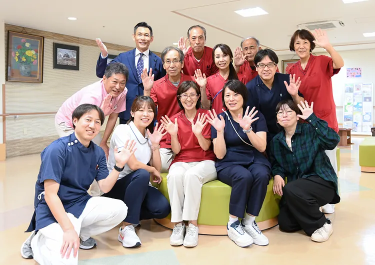 福利厚生や子育て支援が充実。ワークライフバランスを大事にしながら、介護のやりがいも実感できます。